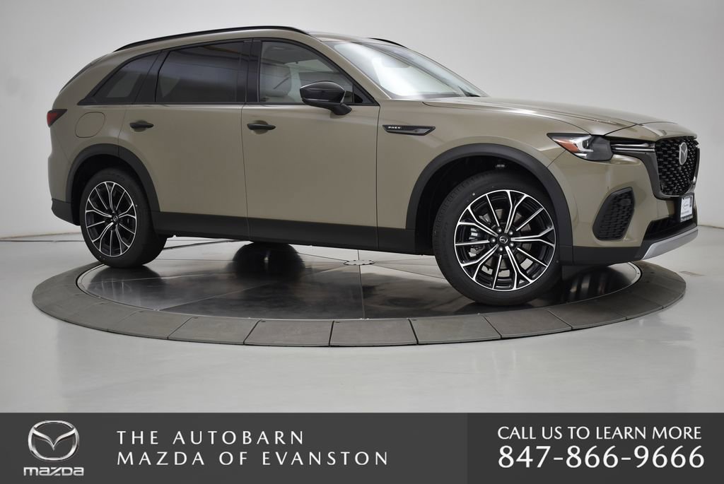 Certified 2025 MAZDA CX-70 Plug-In Hybrid w/ Premium Pkg image 3