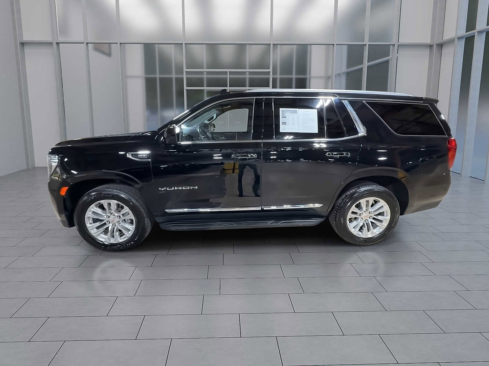 Used 2023 GMC Yukon SLT image 5