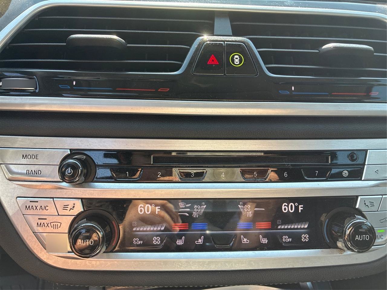 Used 2019 BMW 740i xDrive w/ Executive Package AWD/4WD image 40