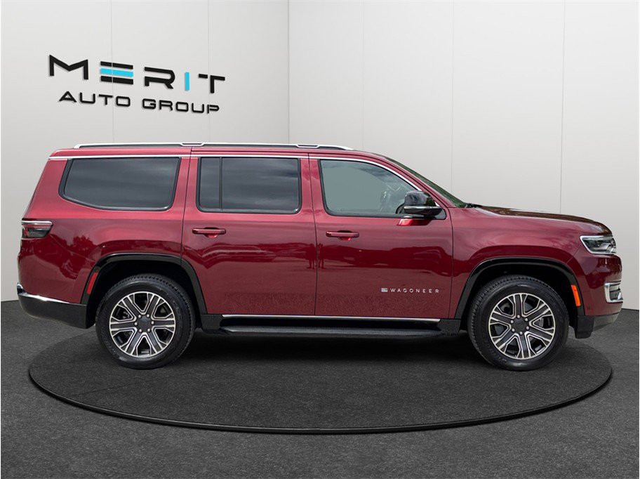 Used 2024 Jeep Wagoneer Series II w/ Flexible Seating Group RWD image 10