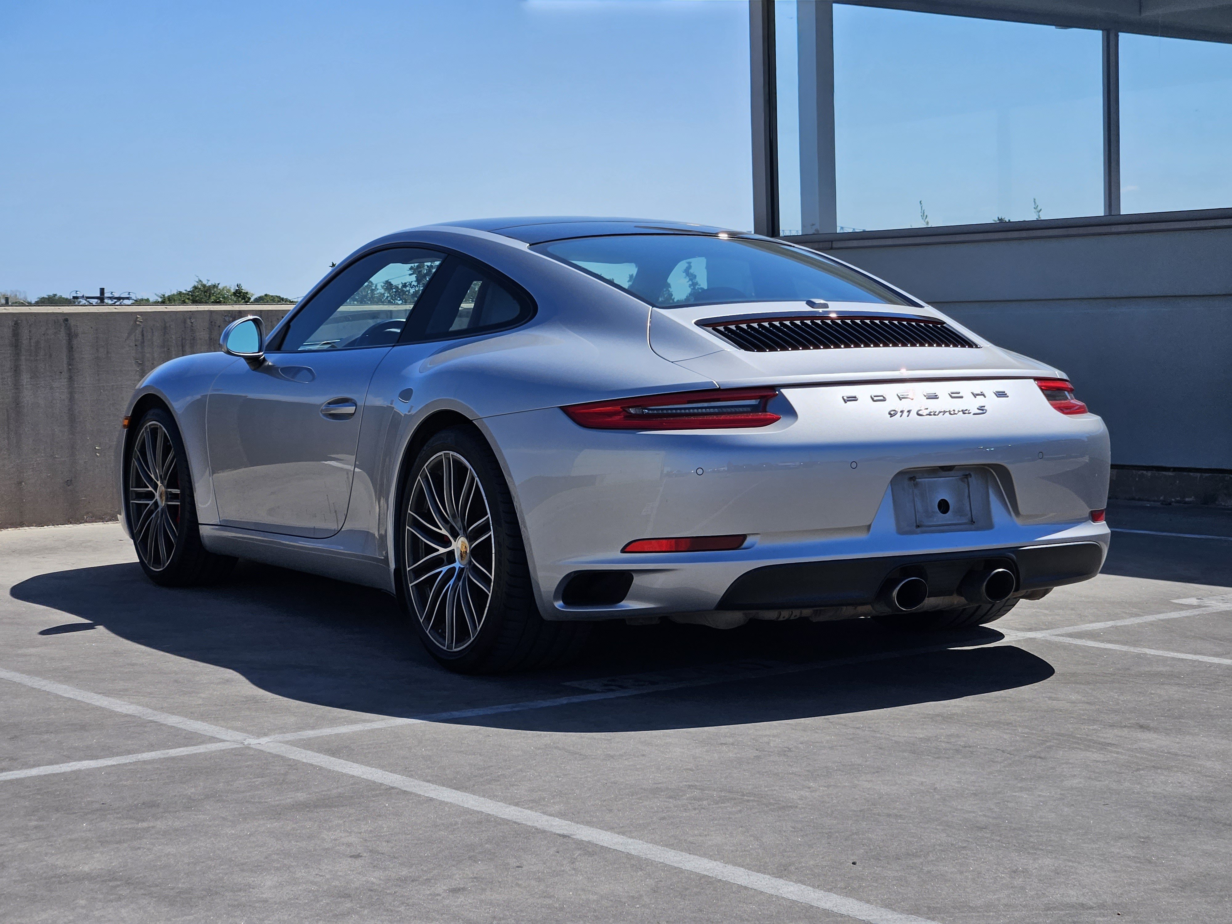 Certified 2017 Porsche 911 Carrera S RWD image 3