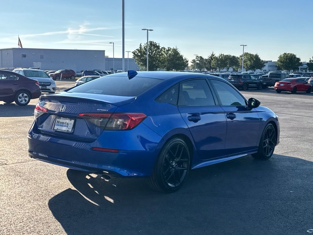 Used 2023 Honda Civic Sport image 7