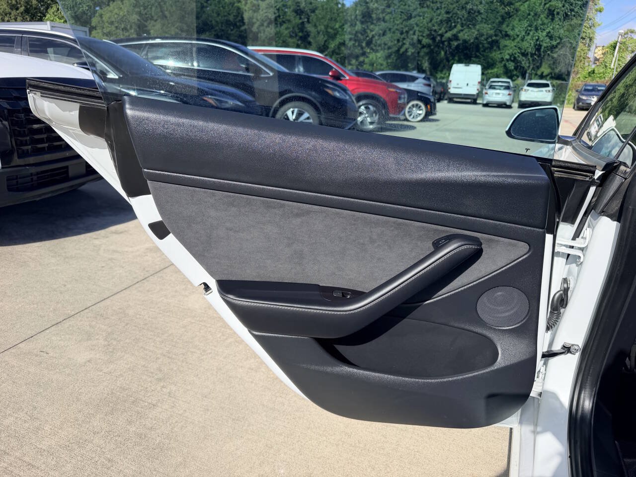 Used 2022 Tesla Model 3 Long Range AWD/4WD image 15