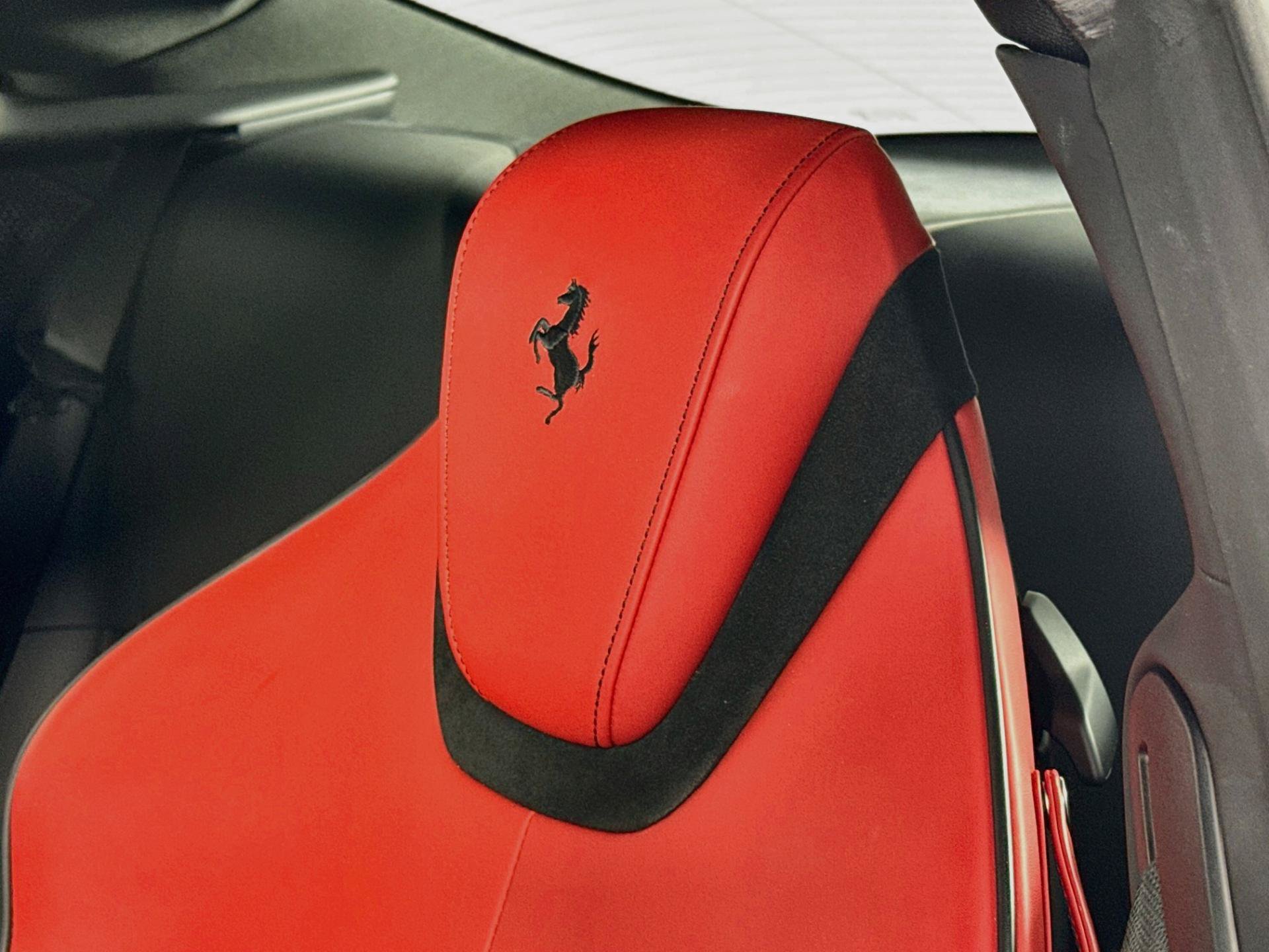 Used 2022 Ferrari Roma RWD image 23