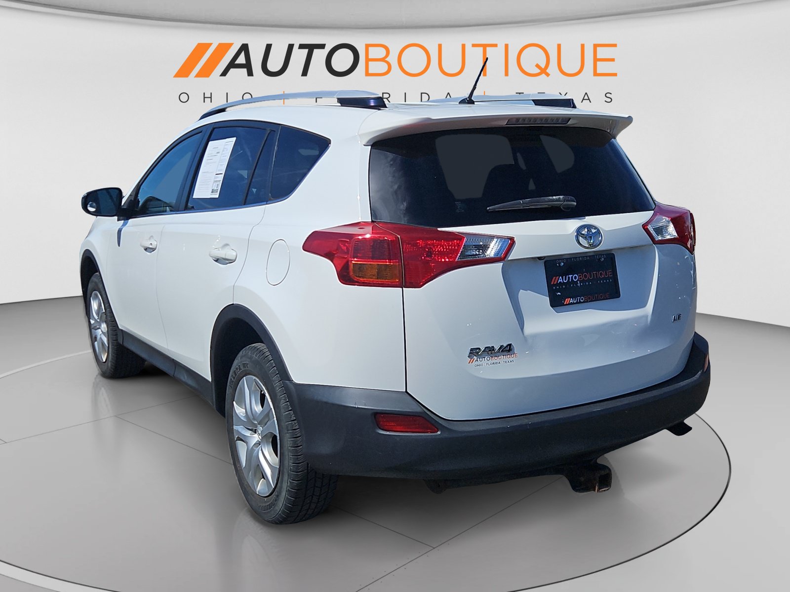 Used 2014 Toyota RAV4 LE FWD image 3