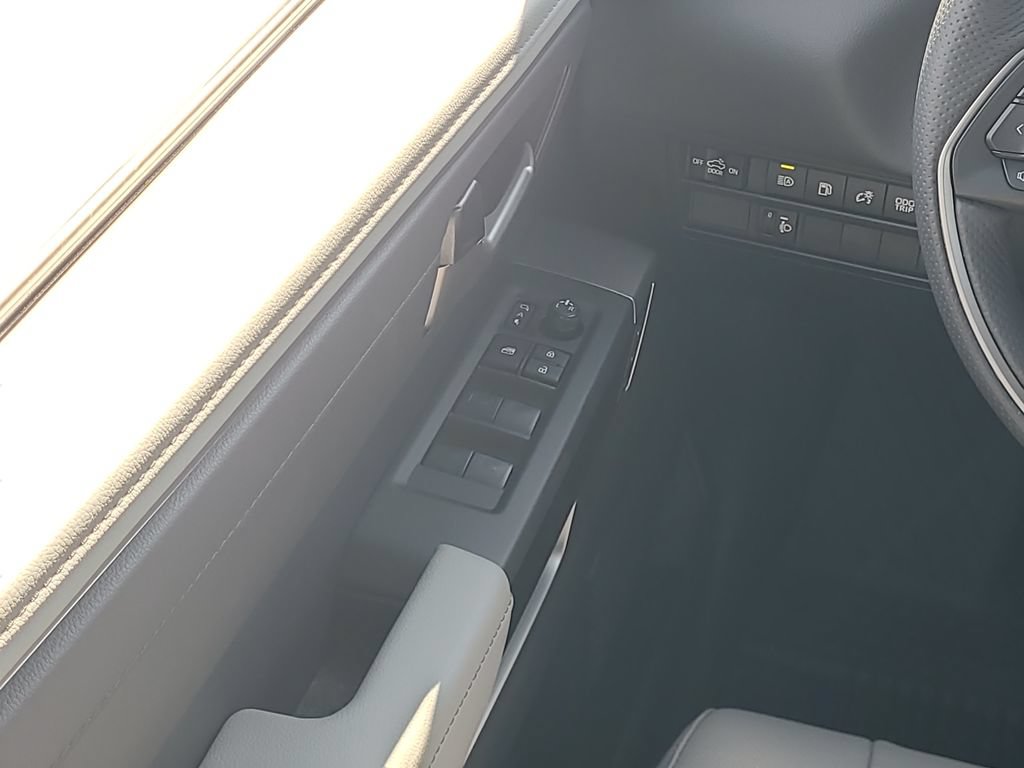 New 2026 Toyota Tundra Limited AWD/4WD image 19