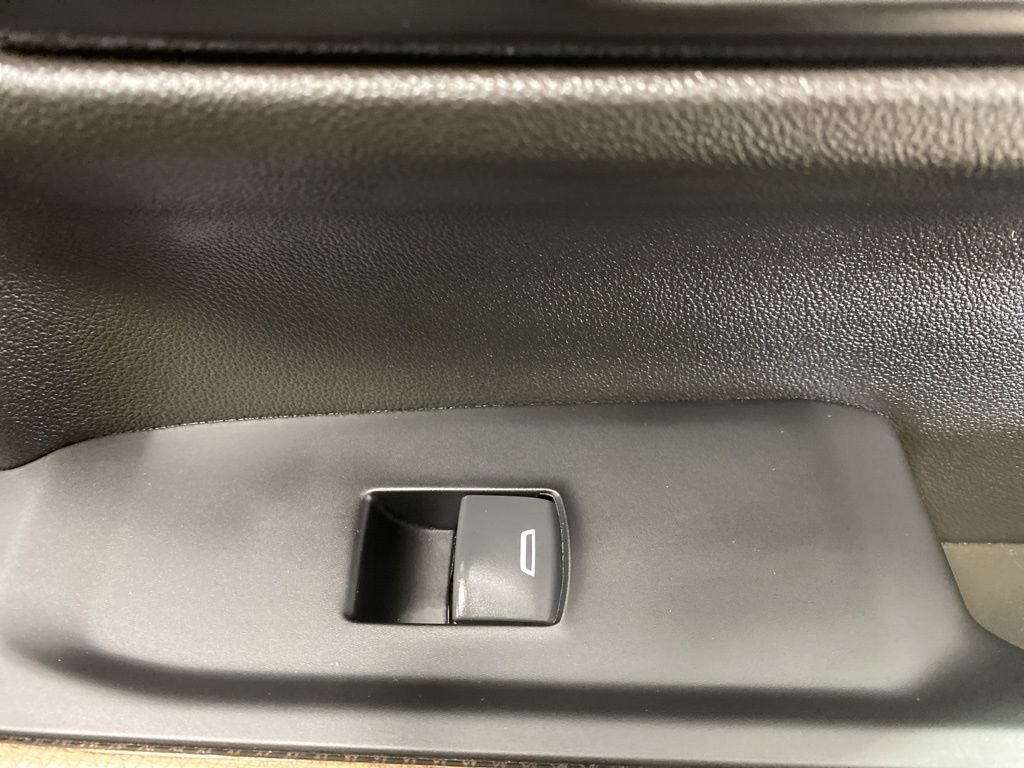 Certified 2021 Chevrolet Silverado 1500 RST AWD/4WD image 29