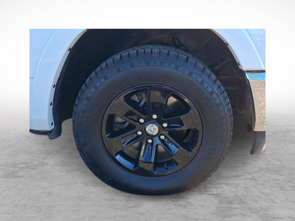 Used 2022 RAM 1500 Laramie AWD/4WD image 9