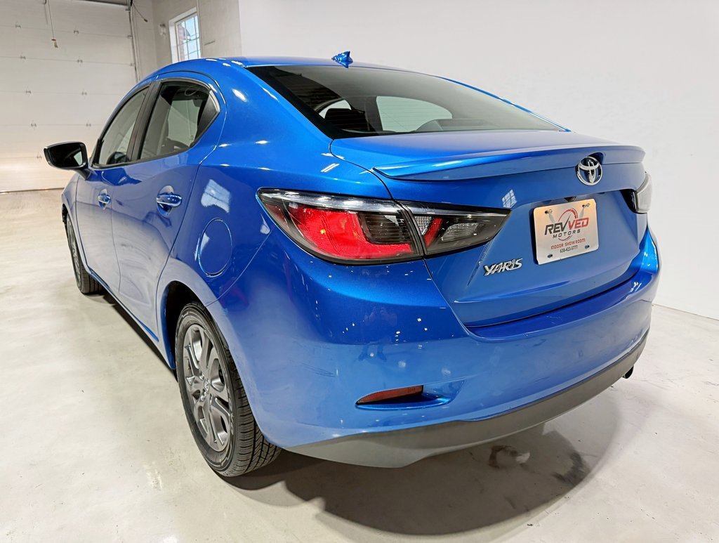 Used 2020 Toyota Yaris LE image 3