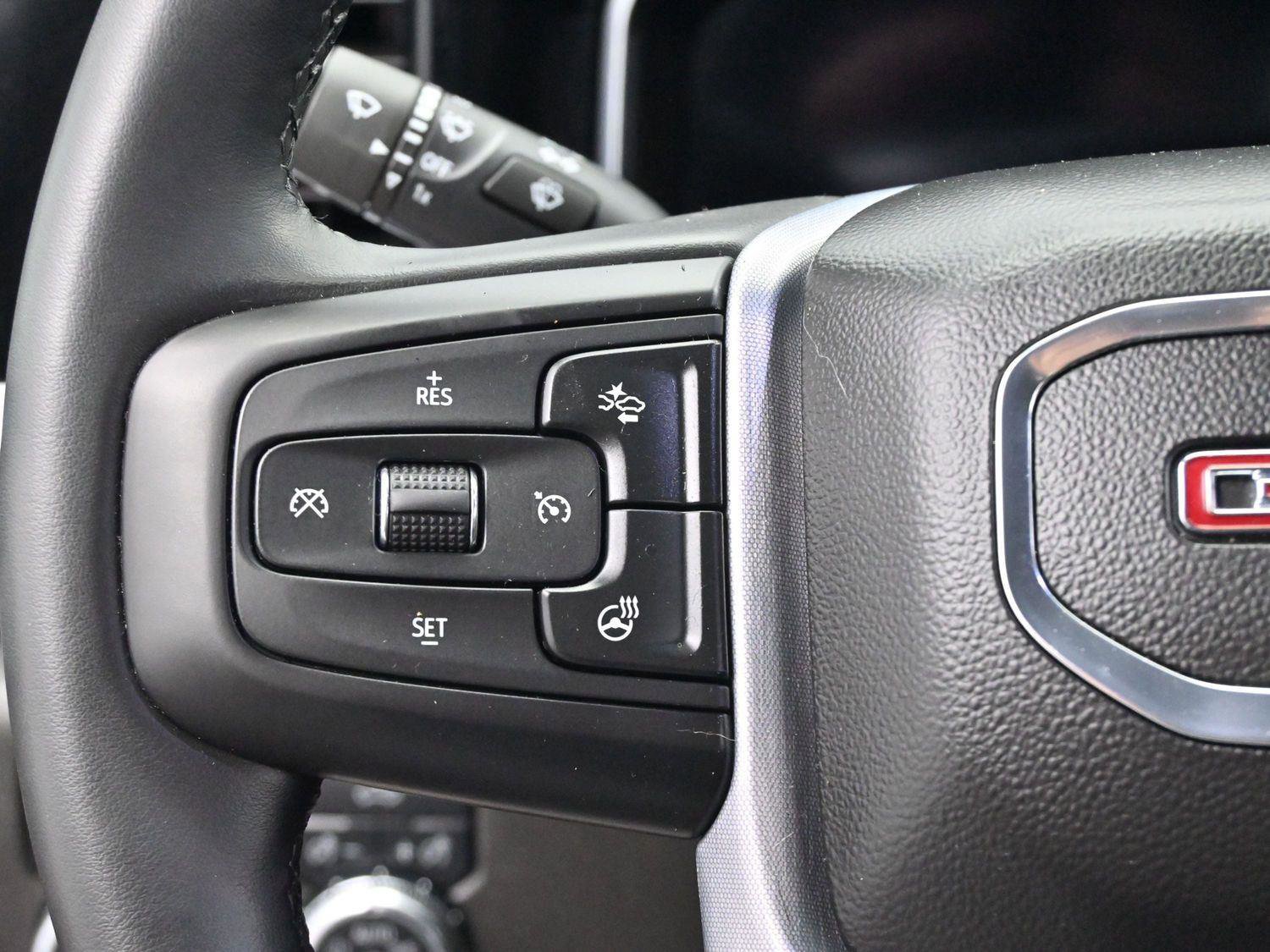 Used 2023 GMC Sierra 1500 Elevation image 17