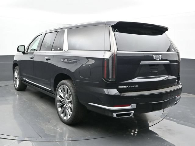 New 2026 Cadillac Escalade ESV Luxury w/ LPO, Radiant Package AWD/4WD image 8