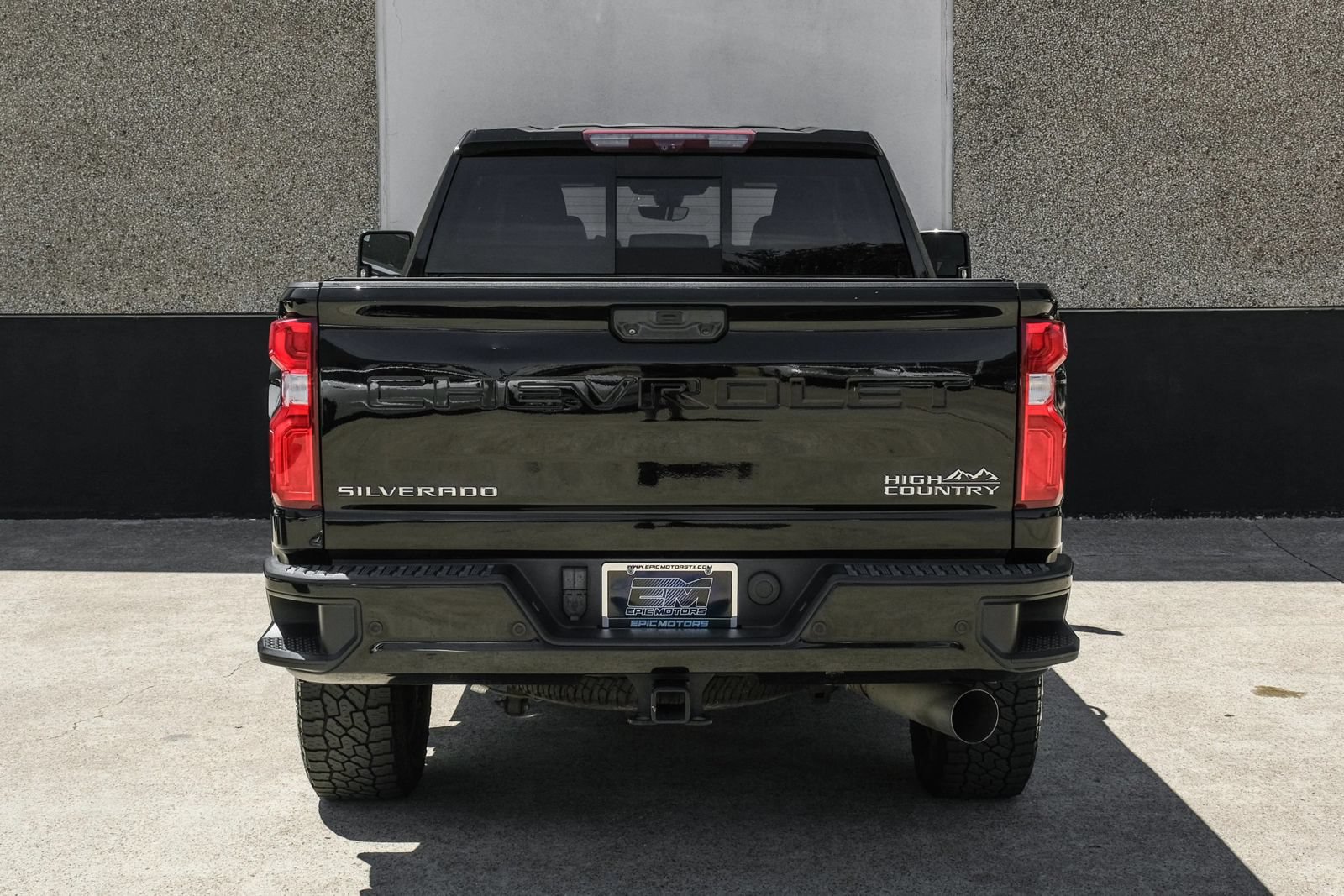 Used 2023 Chevrolet Silverado 2500 High Country AWD/4WD image 8