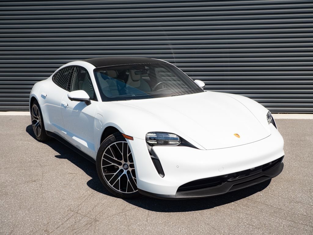Used 2021 Porsche Taycan image 26