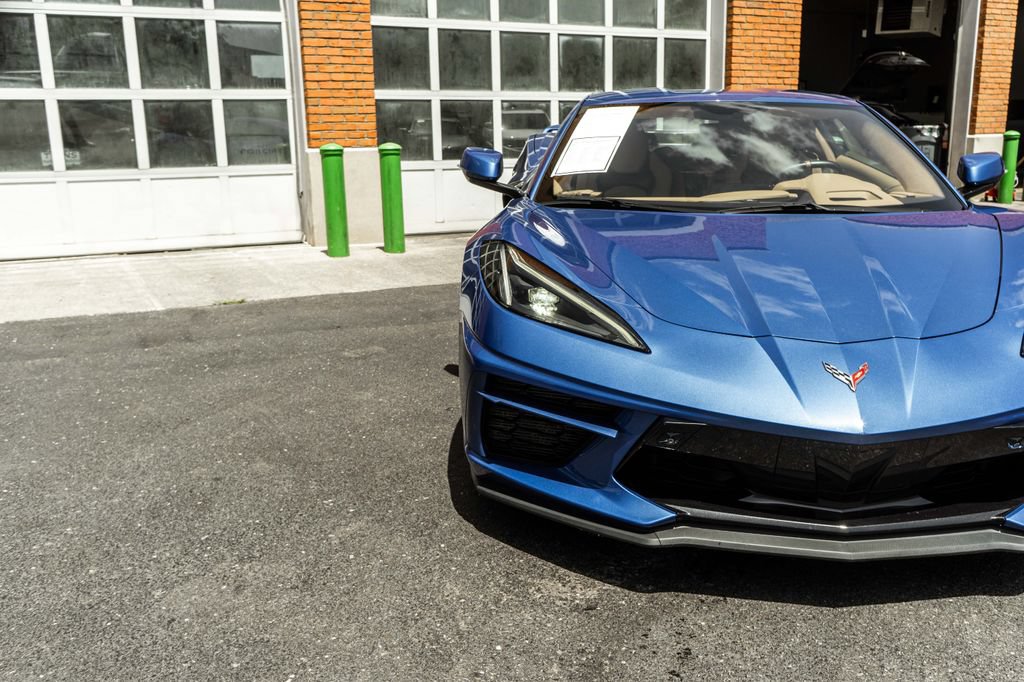 Used 2022 Chevrolet Corvette Stingray Premium Cpe w/ Z51 Performance Package RWD image 31