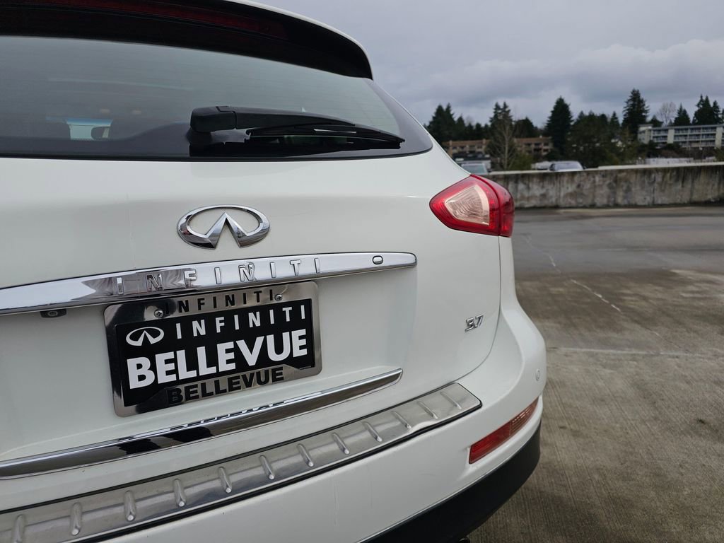 Used 2015 INFINITI QX50 Journey w/ Premium Package image 16