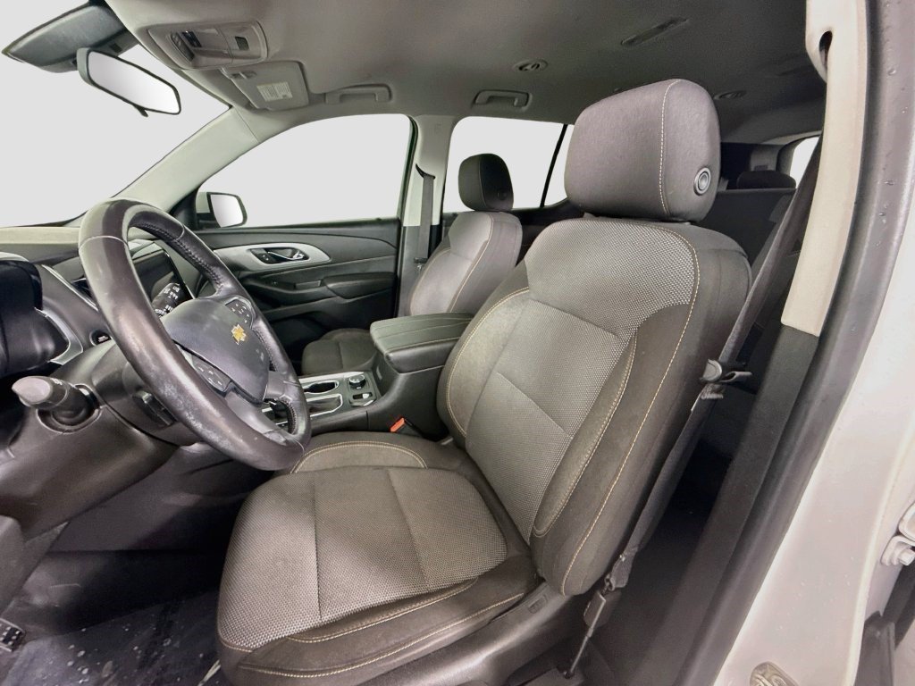 Used 2019 Chevrolet Traverse LT FWD image 21