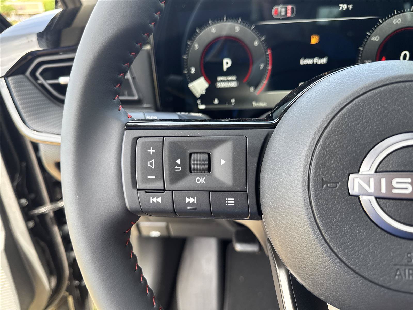 New 2026 Nissan Kicks SR FWD image 20