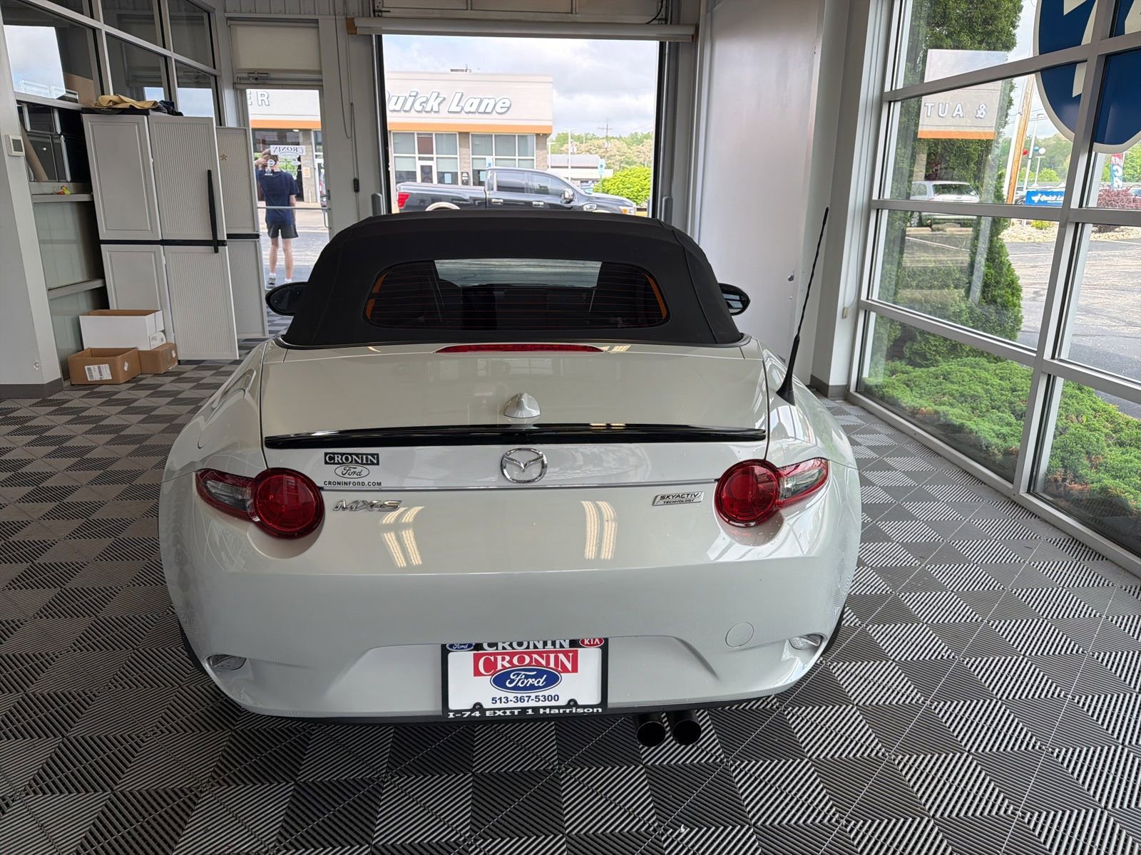 Used 2016 MAZDA MX-5 Miata Club RWD image 5