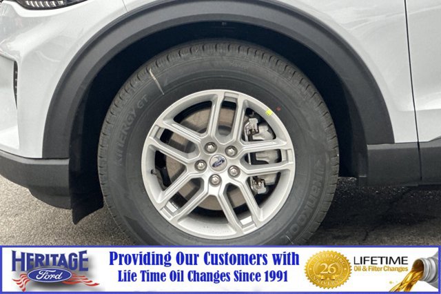 New 2026 Ford Explorer Active image 27