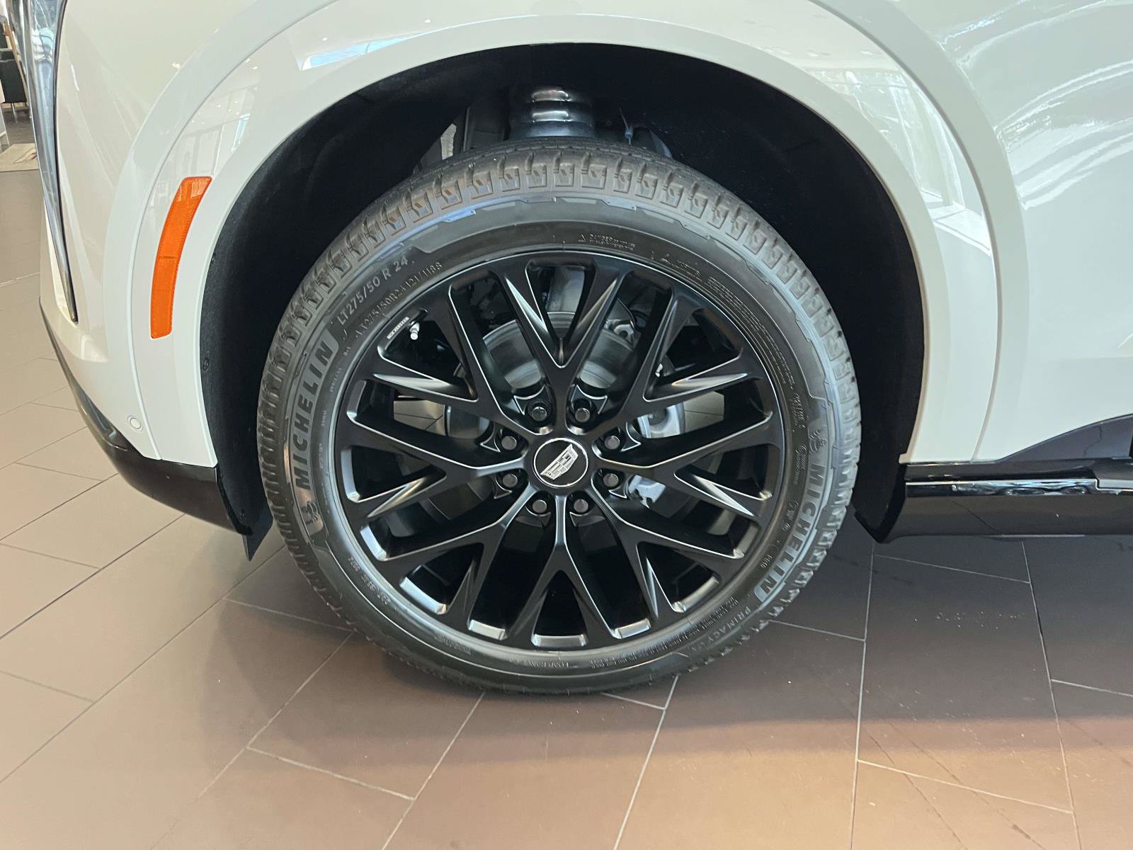 New 2026 Cadillac Escalade IQL Sport 2 w/ LPO, ONYX Package AWD/4WD image 9