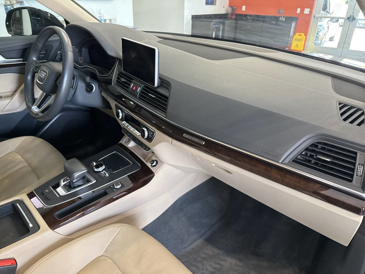 Used 2018 Audi Q5 2.0T Premium Plus w/ Premium Plus Package image 37