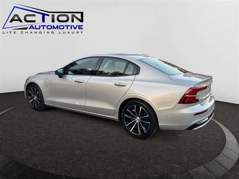 Used 2023 Volvo S60 T8 Plus image 6