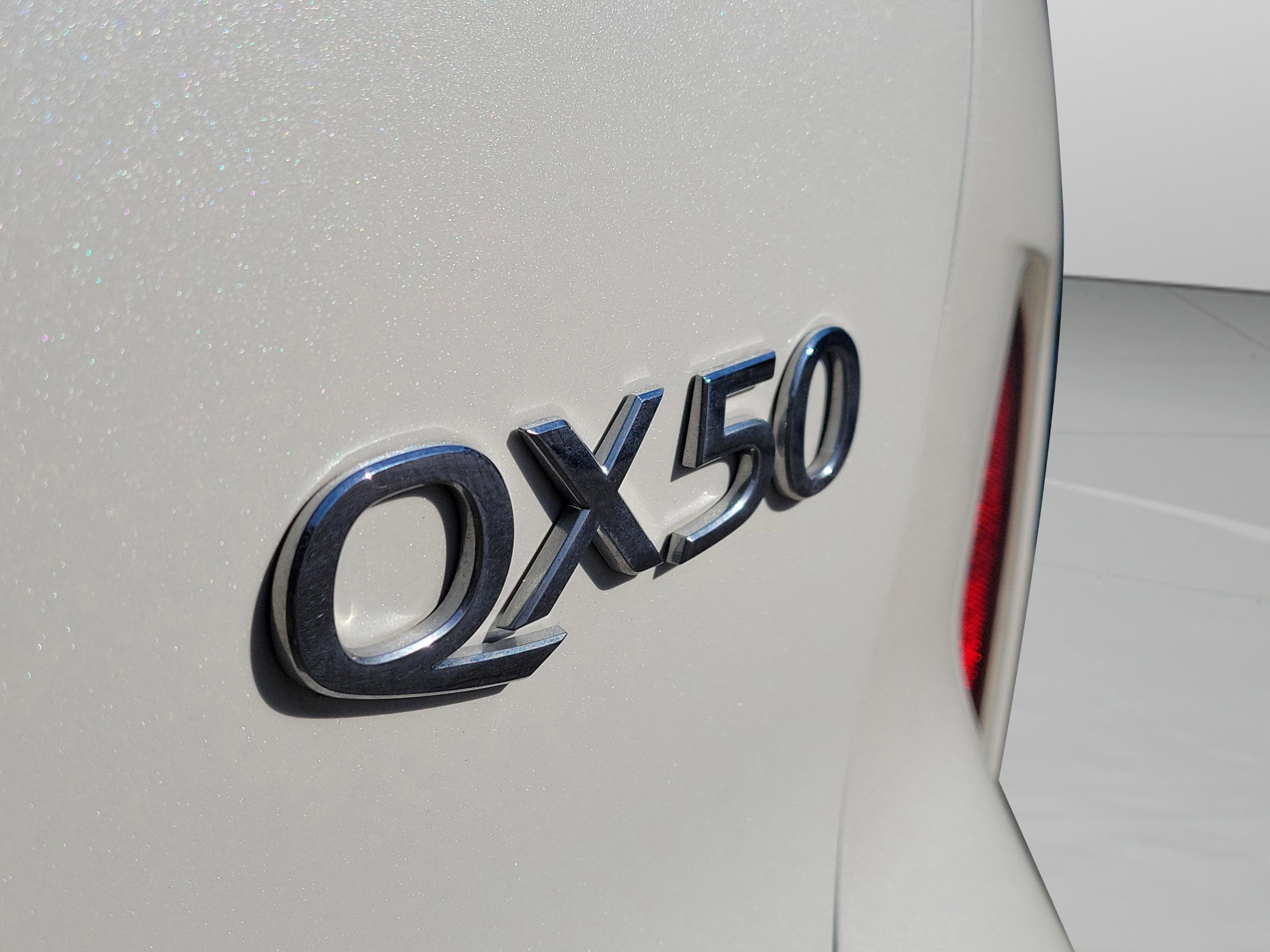 Used 2022 INFINITI QX50 Luxe image 30