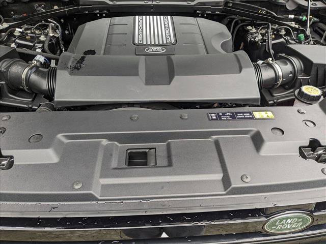 New 2025 Land Rover Defender 110 X-Dynamic SE image 16