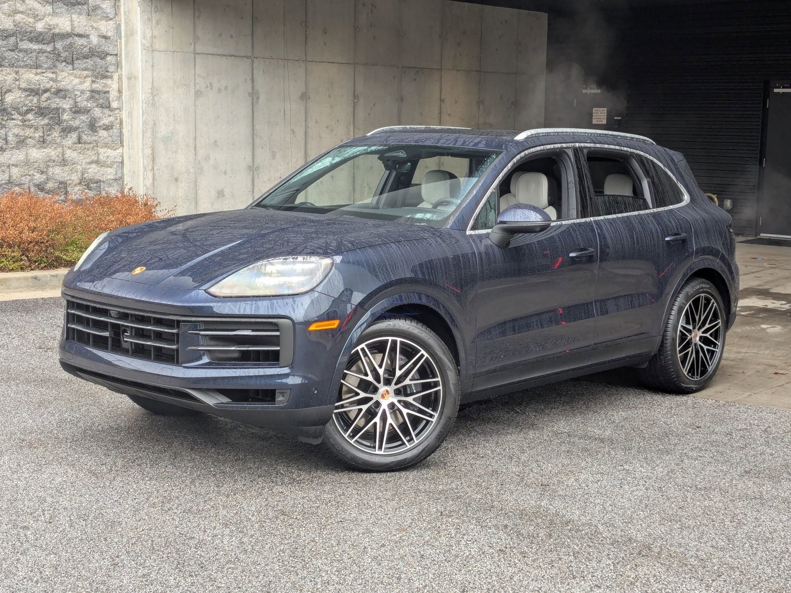 New 2026 Porsche Cayenne image 1
