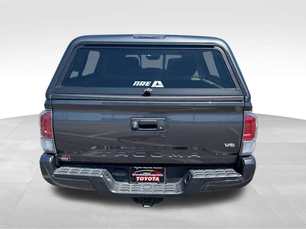 Certified 2020 Toyota Tacoma TRD Off-Road w/ TRD Premium Off Road Package AWD/4WD image 5