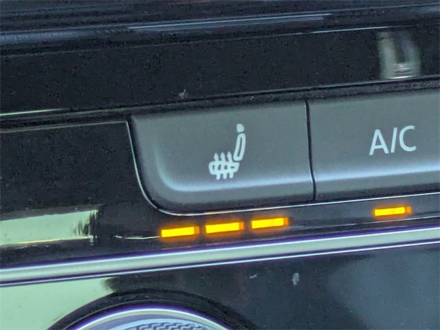 Used 2021 Volkswagen GTI SE image 24