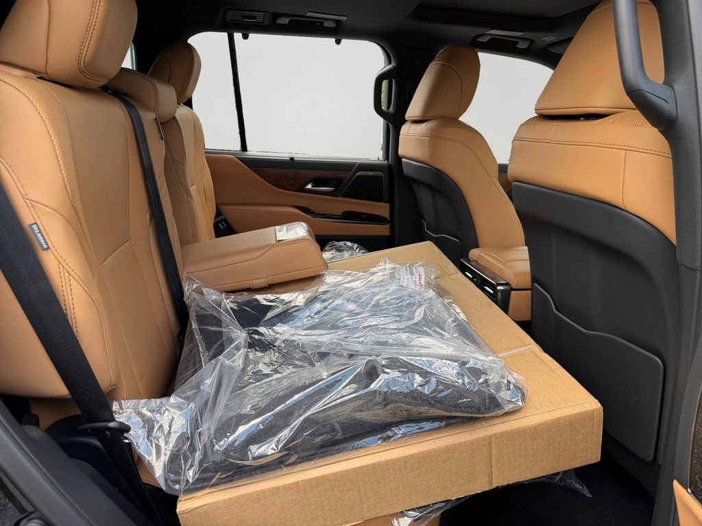 New 2026 Lexus LX 700h Luxury AWD/4WD image 8