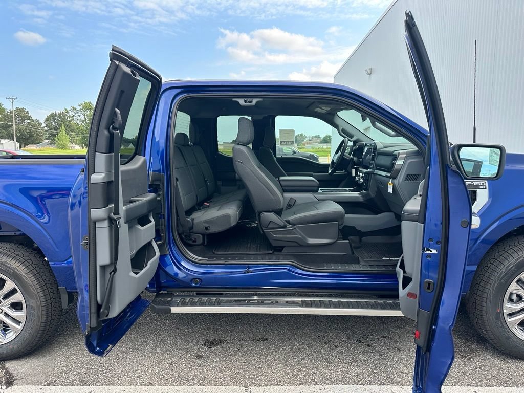 New 2026 Ford F150 XLT w/ XLT Chrome Appearance Package AWD/4WD image 24