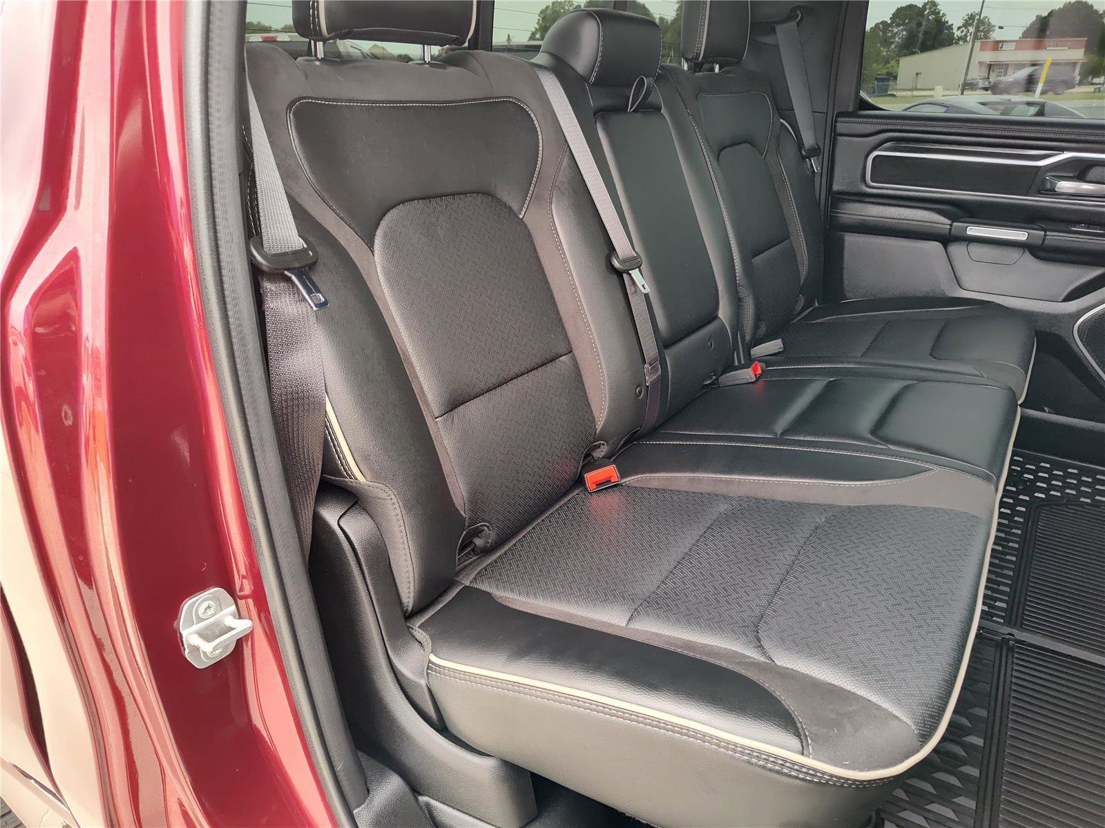 Used 2023 RAM 1500 Laramie AWD/4WD image 26