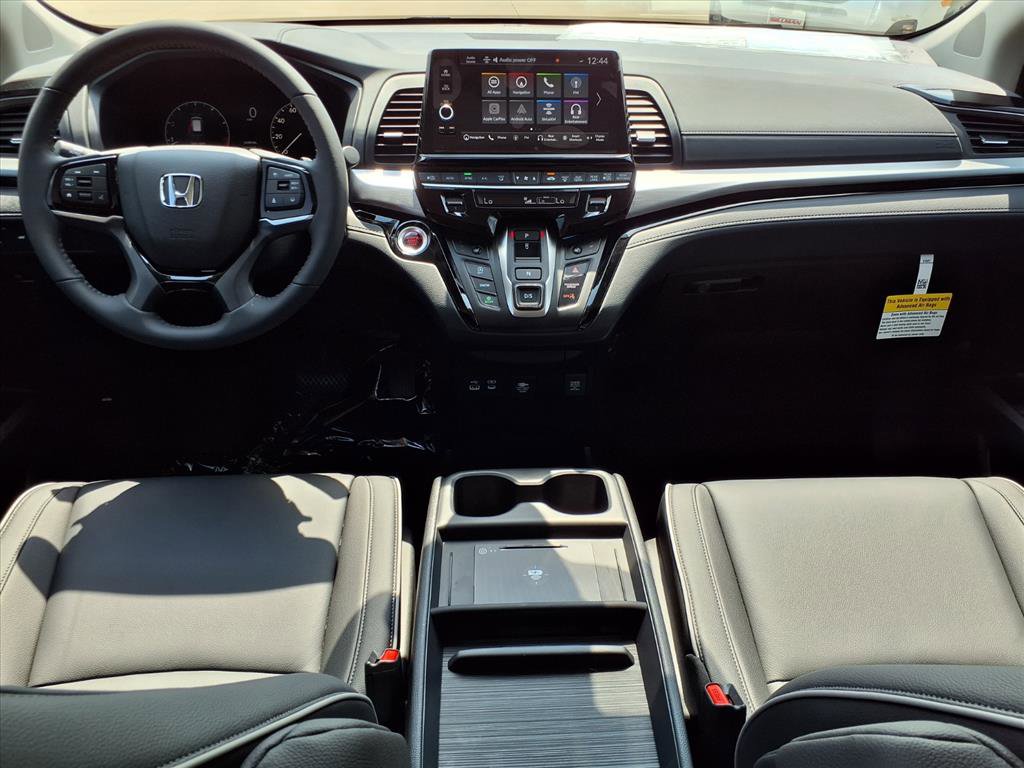 New 2026 Honda Odyssey Touring image 3