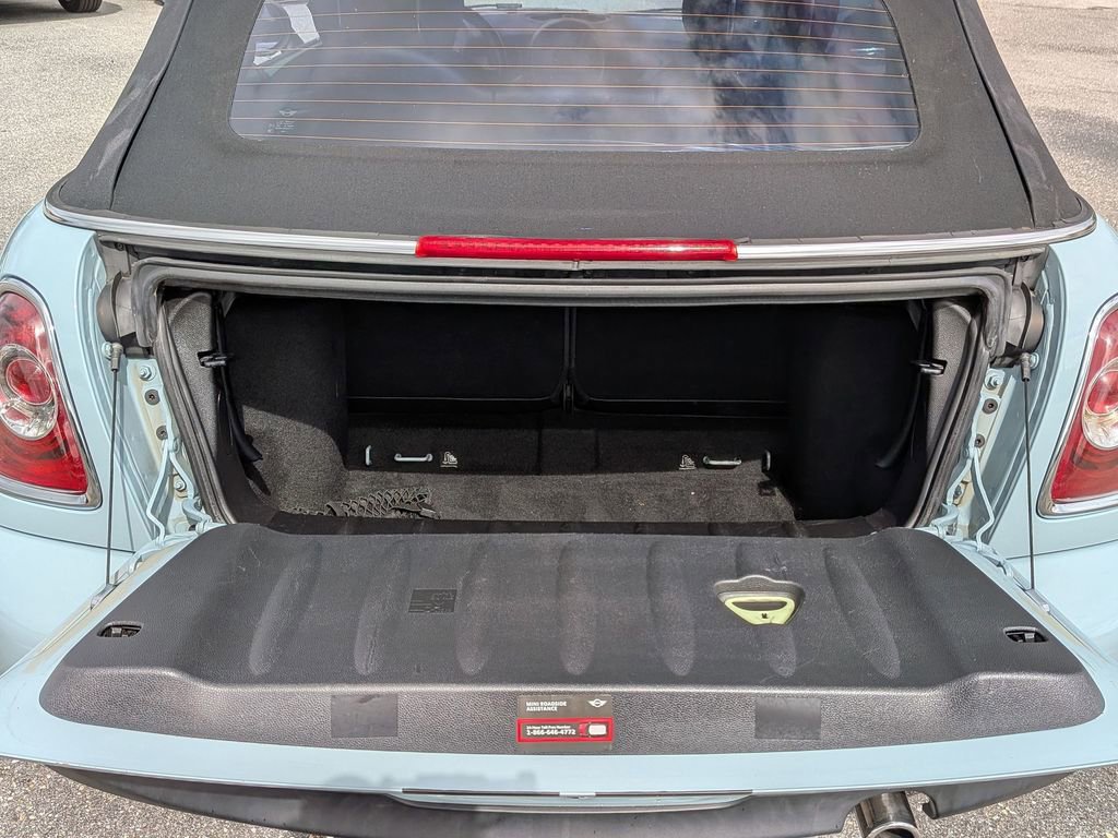 Used 2014 MINI Cooper Convertible image 24
