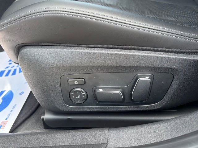 Used 2025 BMW M3 image 17