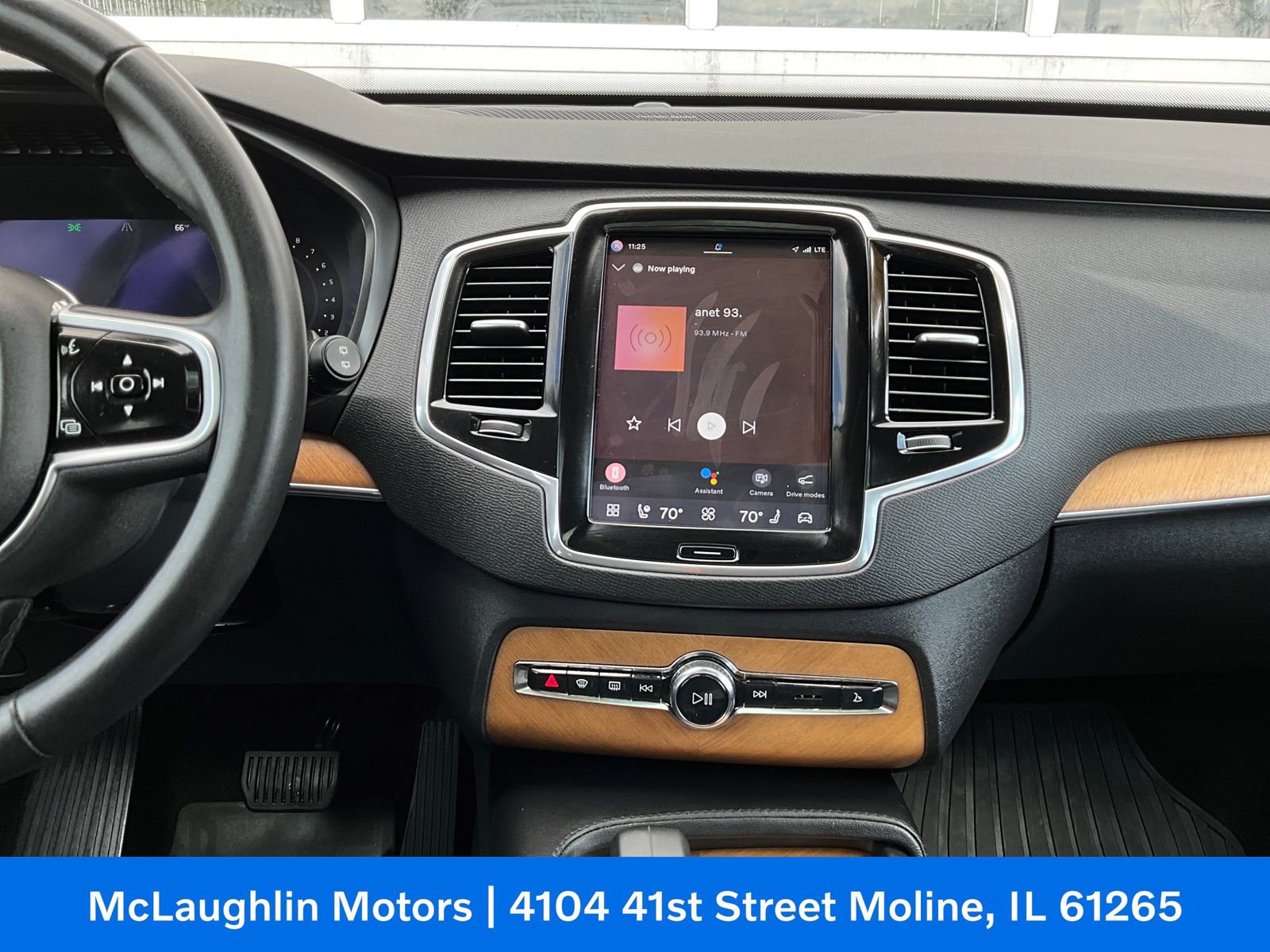 Used 2023 Volvo XC90 B6 Plus w/ Protection Package Premier AWD/4WD image 9
