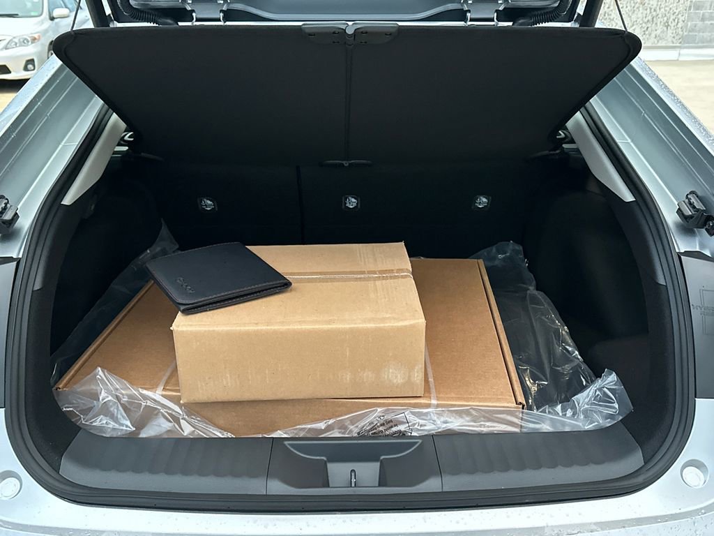 New 2026 Toyota Prius Plug-In Hybrid image 6