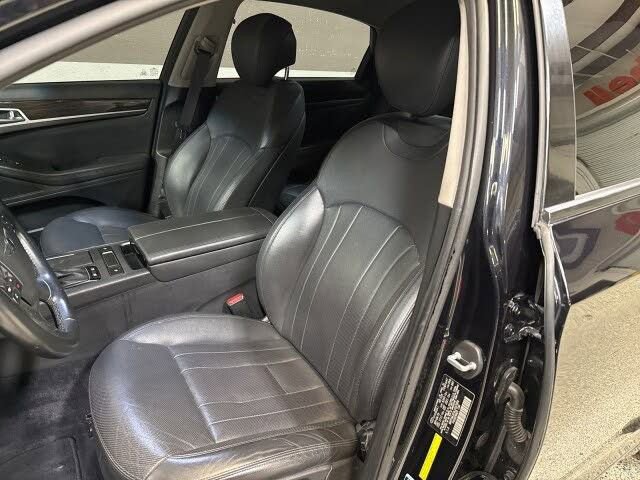 Used 2020 Genesis G80 3.8 RWD image 16