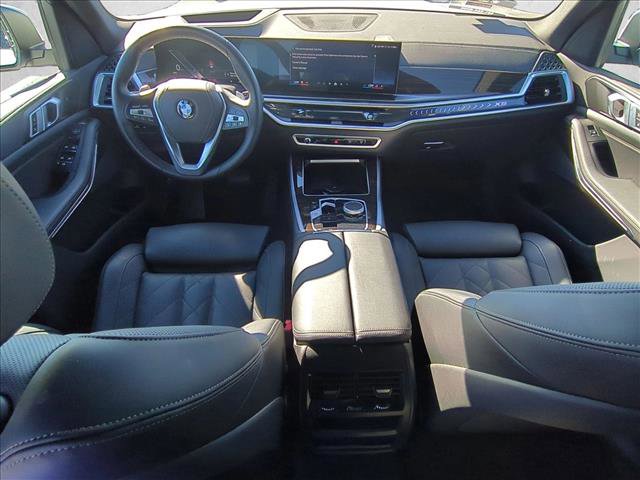 Used 2025 BMW X5 sDrive40i w/ Parking Assistance Package image 17