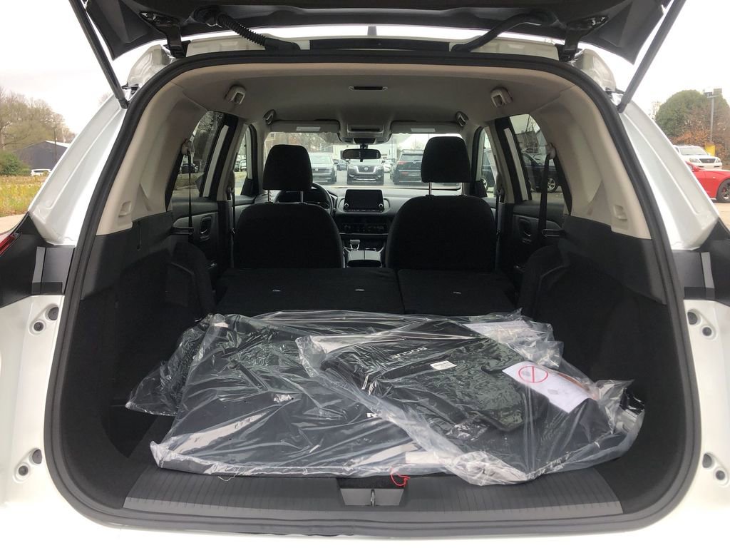 Certified 2025 Nissan Rogue S image 16