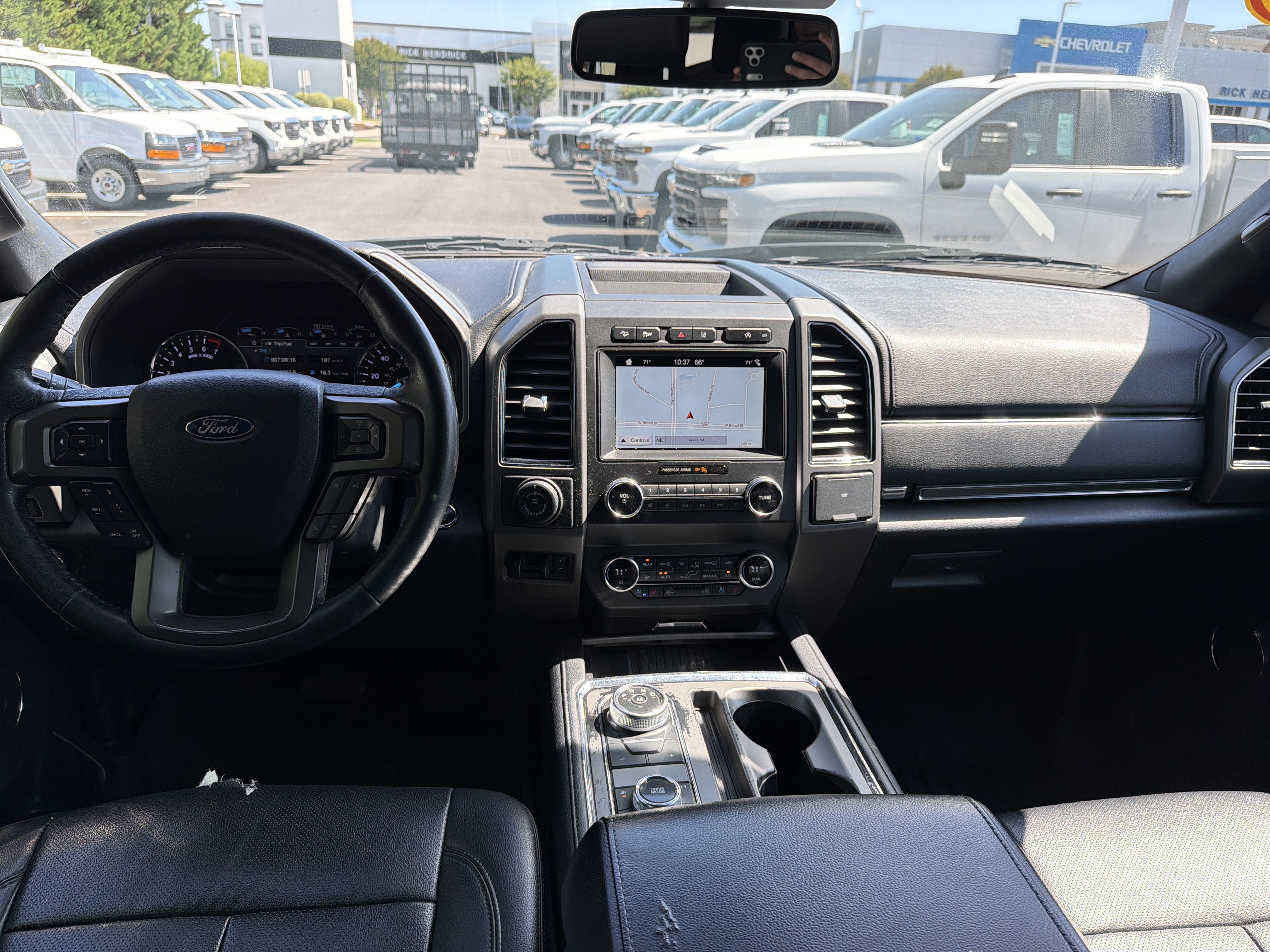 Used 2019 Ford Expedition Max XLT w/ Equipment Group 202A AWD/4WD image 30