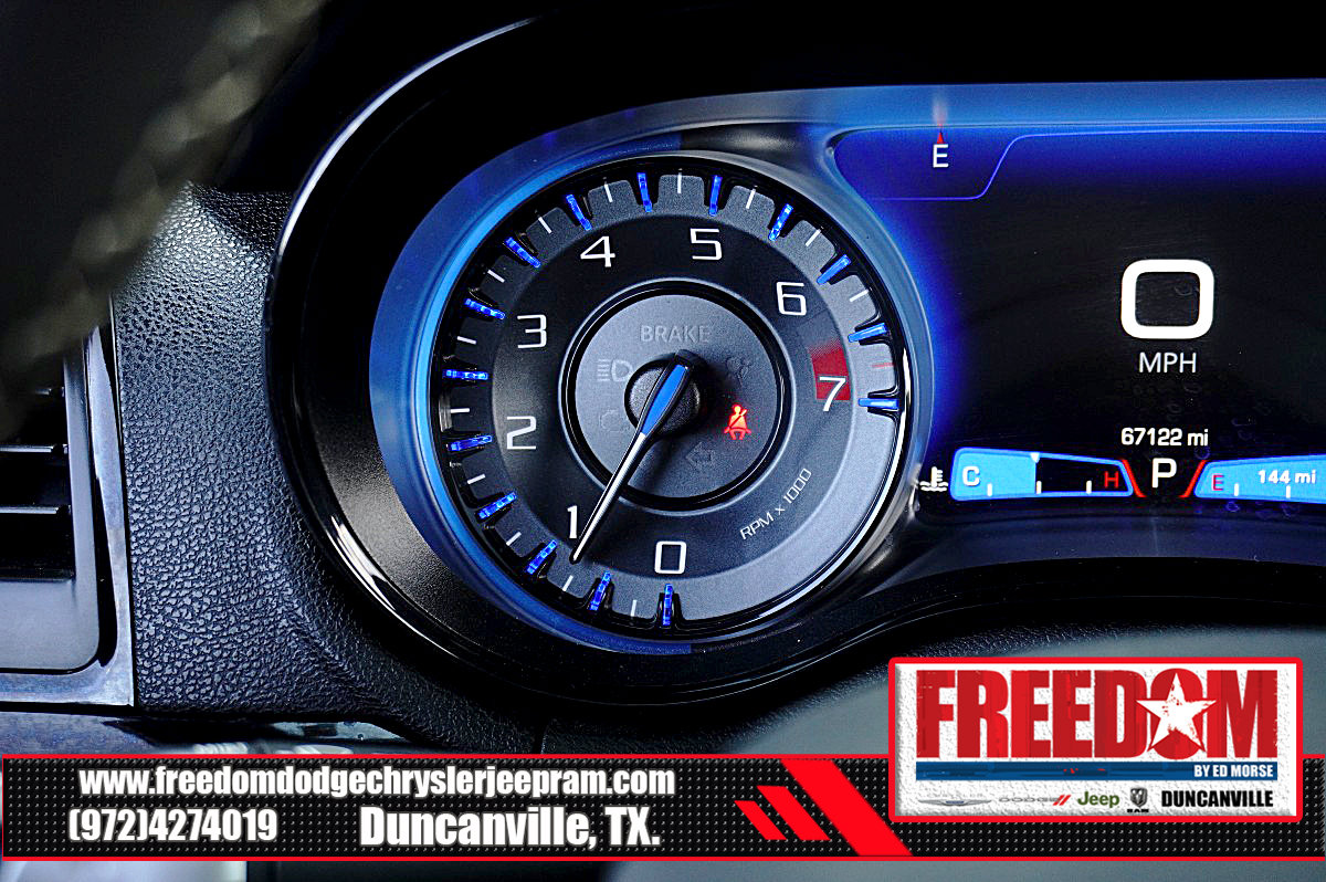 Used 2023 Chrysler 300 S RWD image 30