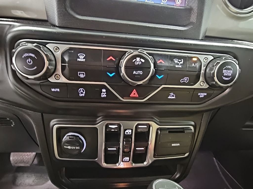 Used 2021 Jeep Wrangler Unlimited Sahara image 20