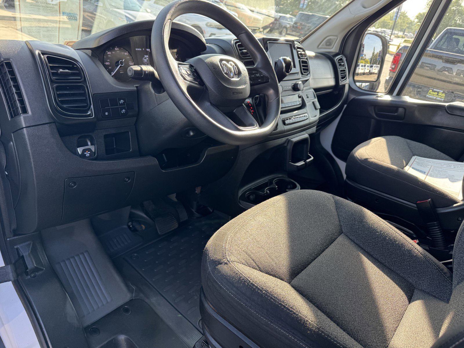 Used 2024 RAM ProMaster 2500 w/ Safety Group image 14