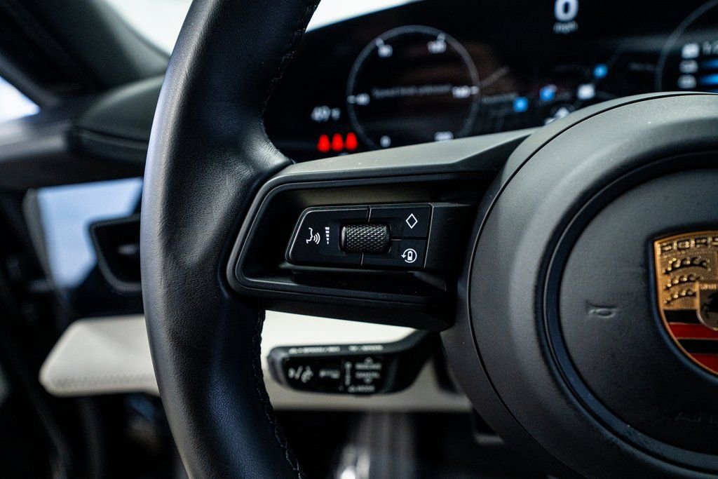 Used 2024 Porsche Taycan 4S w/ Premium Package image 38