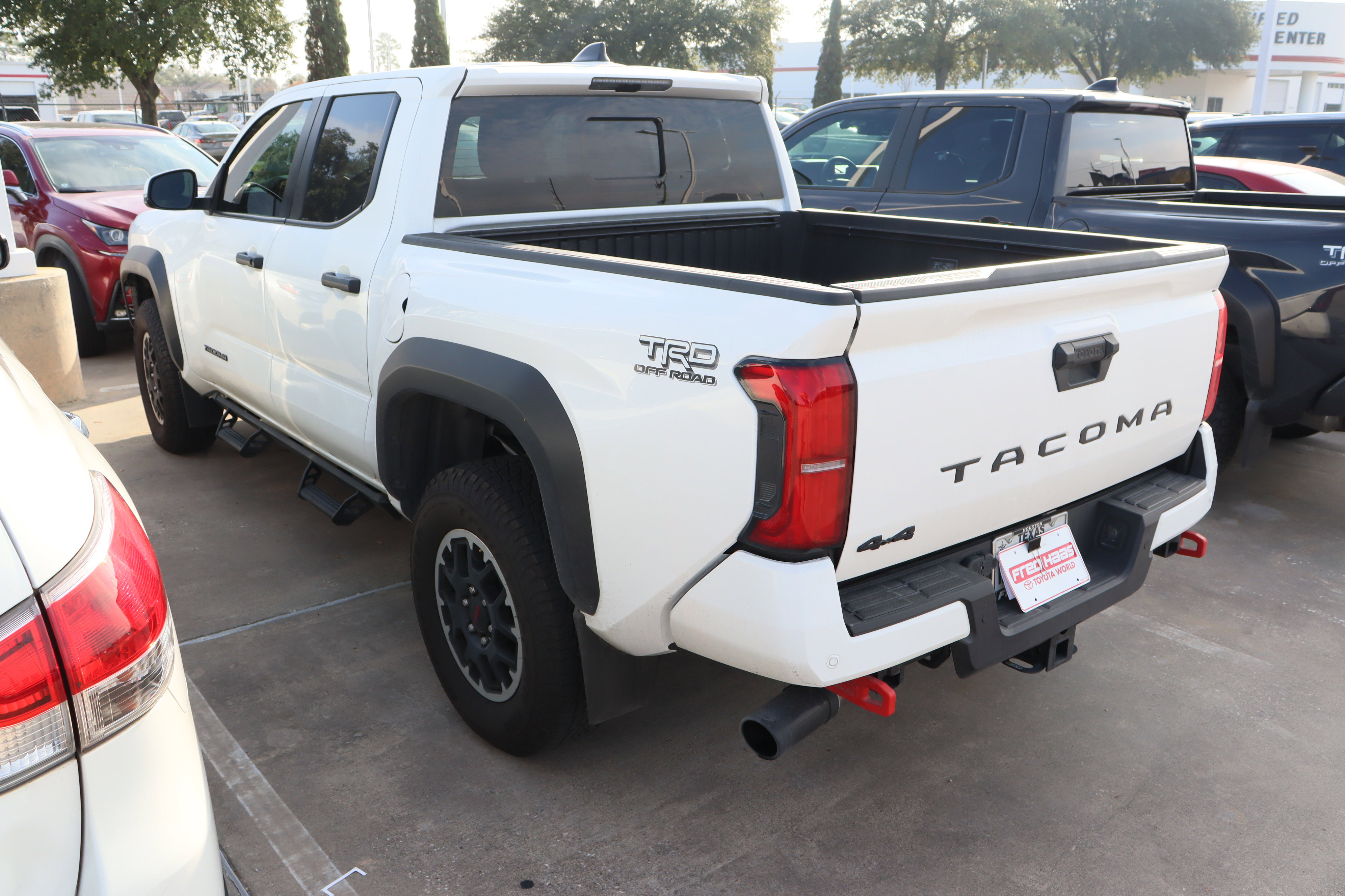 Used 2024 Toyota Tacoma TRD Off-Road image 6