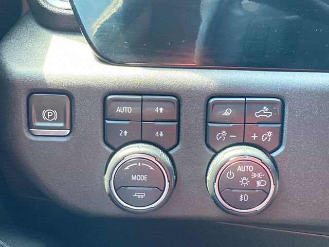 Used 2023 Chevrolet Silverado 1500 RST AWD/4WD image 17