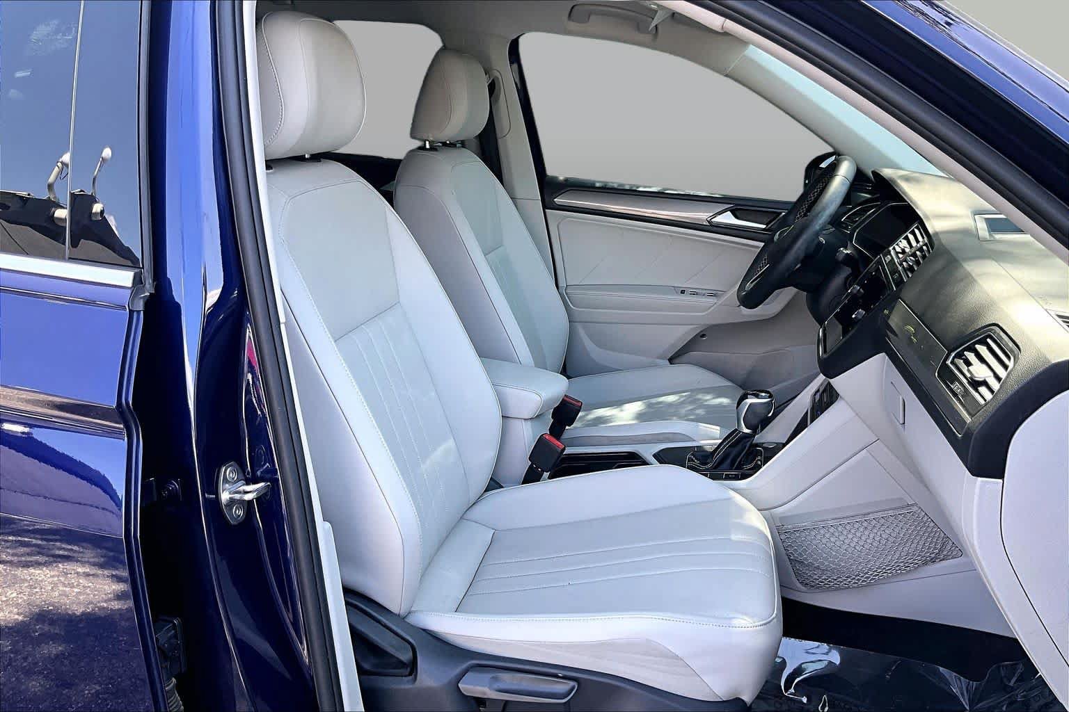 Used 2023 Volkswagen Tiguan SE FWD image 8